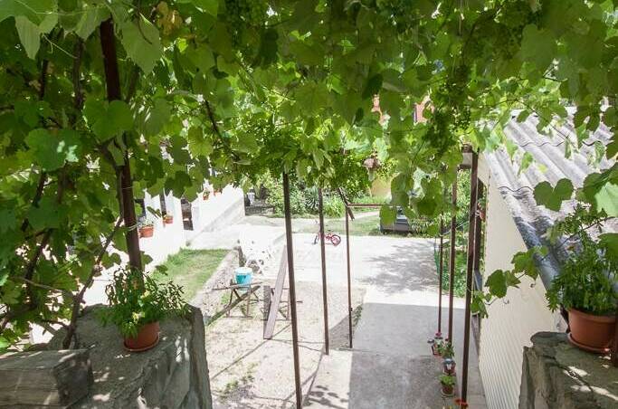 Изображение Изображение отеля / гостиницы "Гостевой дом «Ани»" #11 #9