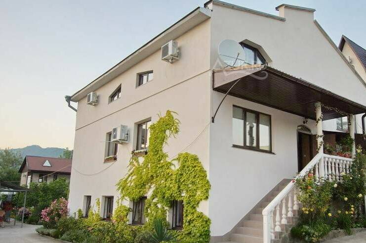 Изображение Изображение гостиницы "Гостевой дом «Зеленый дворик»" #1 #1