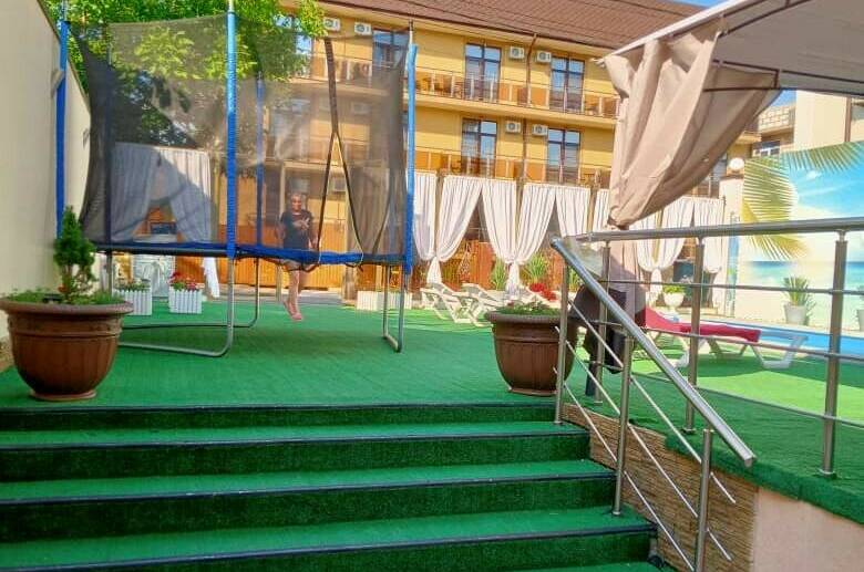 Изображение Изображение отеля / гостиницы "Гостевой дом «Дивный»" #10 #8