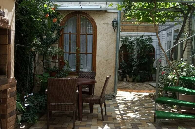 Изображение Изображение гостиницы "Уютный дворик на Толстого" #1 #1