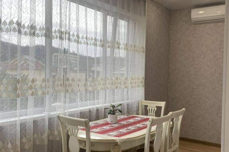 Изображение Изображение квартиры "Трехкомнатные апартаменты на Абазгаа" #3 #3