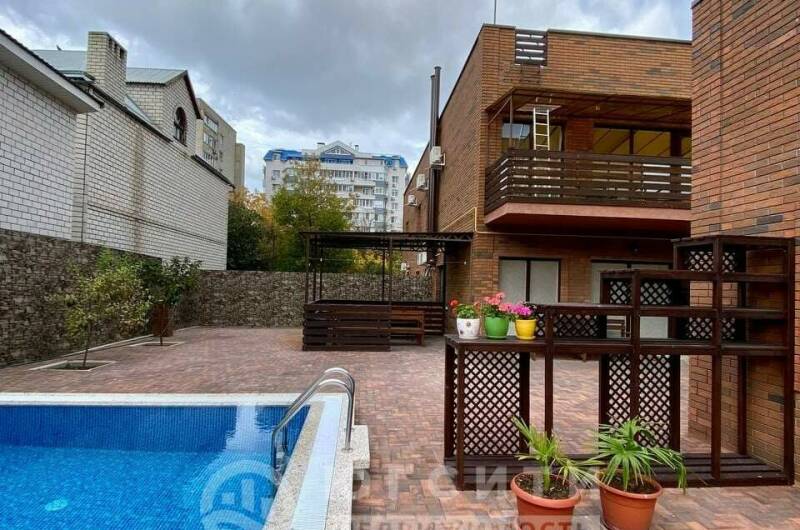 Изображение Изображение квартиры "Коттедж «Pinnavilla» в центре с большим бассейном" #8 #8