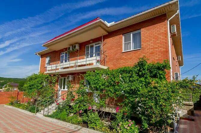 Изображение Изображение отеля / гостиницы "Гостевой дом «Роза»" #10 #8