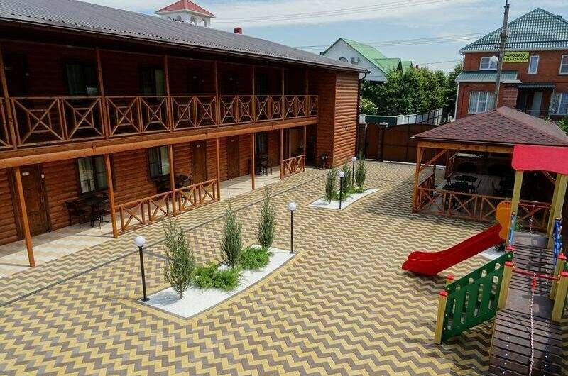 Изображение Изображение отеля / гостиницы "Гостевой дом «ЛевРус»" #10 #8