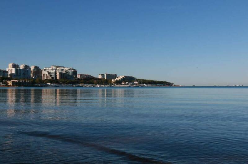 Изображение Изображение квартиры &quot;Номер у самого моря, в зеленом парке. Парковка&quot; #7 #7