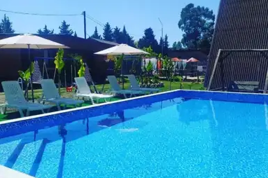 Изображение отеля / гостиницы "Дом Шале «Оазис»" #1