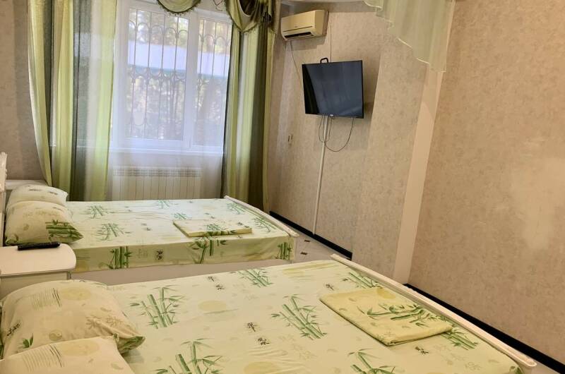 Изображение квартиры / апартамента "Студия рядом с набережной Ялты" #1